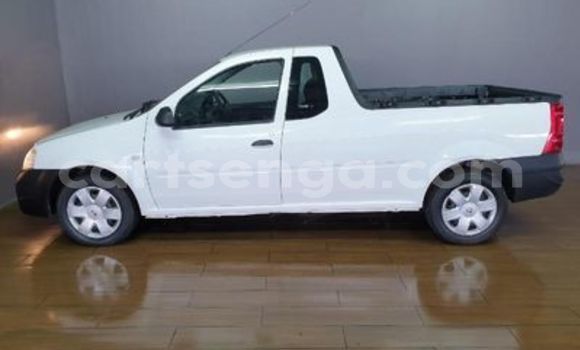 Nunua Ilio tumika Nissan NV200 White Gari ndani ya Ezulwini nchini Hhohho Nunua Ilio tumika Nissan NV200 White Gari ndani ya Ezulwini nchini Hhohho