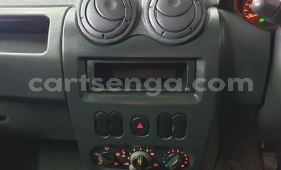 Nunua Ilio tumika Nissan NV200 White Gari ndani ya Ezulwini nchini Hhohho Nunua Ilio tumika Nissan NV200 White Gari ndani ya Ezulwini nchini Hhohho