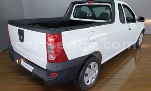 Nunua Ilio tumika Nissan NV200 White Gari ndani ya Ezulwini nchini Hhohho Nunua Ilio tumika Nissan NV200 White Gari ndani ya Ezulwini nchini Hhohho