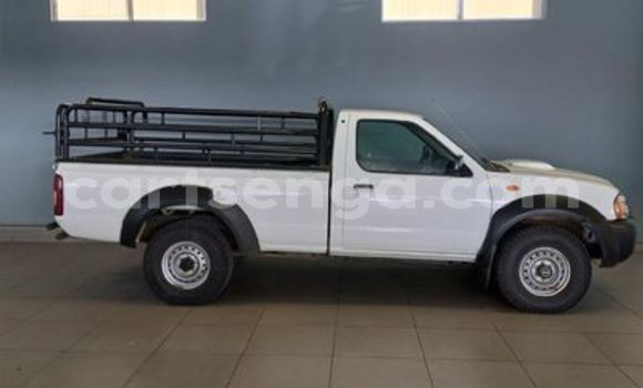 Buy Used Nissan Hardbody White Car in Ezulwini in Hhohho