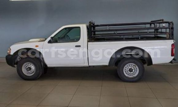 Acheter Occasion Voiture Nissan Hardbody Blanc à Ezulwini, Hhohho Acheter Occasion Voiture Nissan Hardbody Blanc à Ezulwini, Hhohho