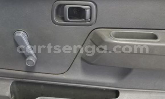 Acheter Occasion Voiture Nissan Hardbody Blanc à Ezulwini, Hhohho Acheter Occasion Voiture Nissan Hardbody Blanc à Ezulwini, Hhohho