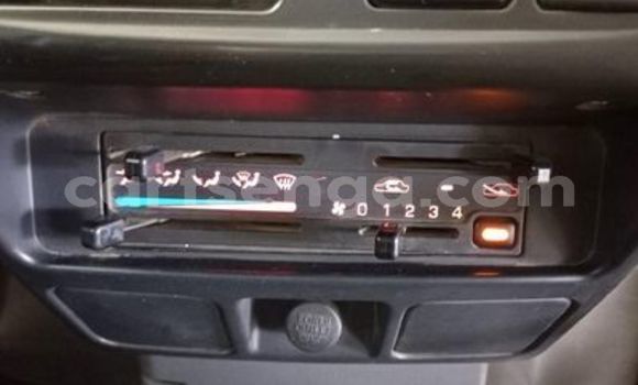 Acheter Occasion Voiture Nissan Hardbody Blanc à Ezulwini, Hhohho Acheter Occasion Voiture Nissan Hardbody Blanc à Ezulwini, Hhohho