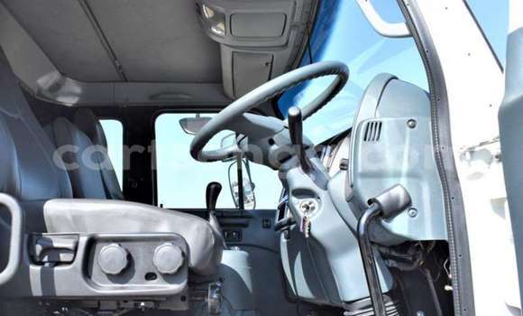 Buy Used Nissan Urvan White Car in Ezulwini in Hhohho Buy Used Nissan Urvan White Car in Ezulwini in Hhohho