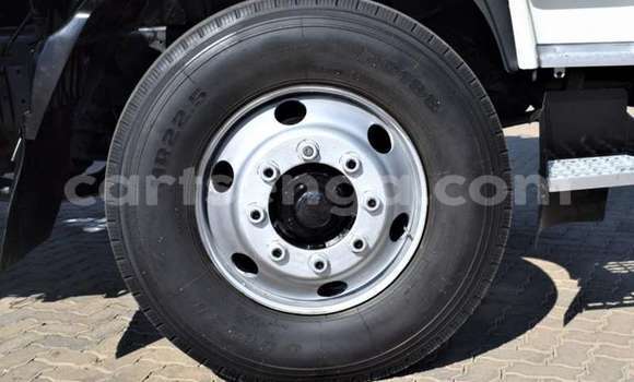 Buy Used Nissan Urvan White Car in Ezulwini in Hhohho Buy Used Nissan Urvan White Car in Ezulwini in Hhohho