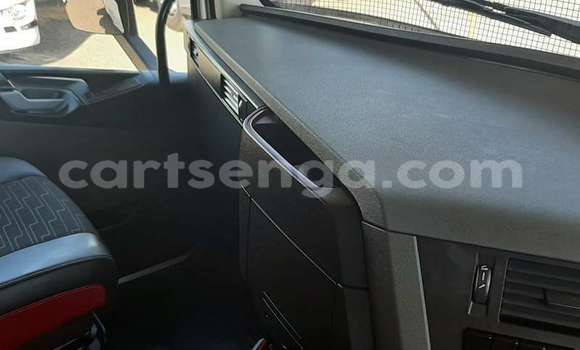 Nunua Ilio tumika Volvo 440 White Gari ndani ya Ezulwini nchini Hhohho Nunua Ilio tumika Volvo 440 White Gari ndani ya Ezulwini nchini Hhohho