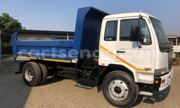 Acheter Occasion Voiture Nissan Urvan Bleu à Ezulwini, Hhohho Acheter Occasion Voiture Nissan Urvan Bleu à Ezulwini, Hhohho