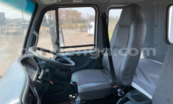 Acheter Occasion Voiture Nissan Urvan Bleu à Ezulwini, Hhohho Acheter Occasion Voiture Nissan Urvan Bleu à Ezulwini, Hhohho