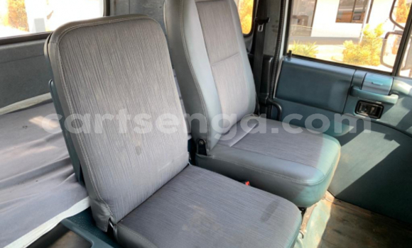 Acheter Occasion Voiture Nissan Urvan Bleu à Ezulwini, Hhohho Acheter Occasion Voiture Nissan Urvan Bleu à Ezulwini, Hhohho