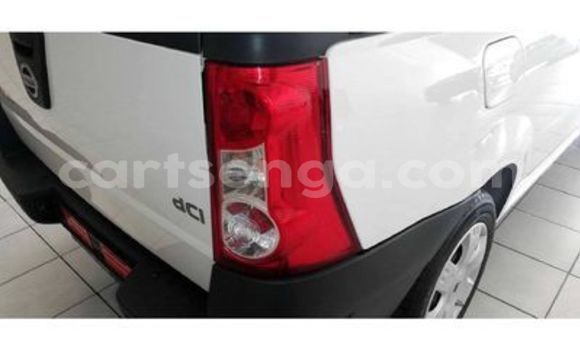 Nunua Ilio tumika Nissan NV200 White Gari ndani ya Ezulwini nchini Hhohho Nunua Ilio tumika Nissan NV200 White Gari ndani ya Ezulwini nchini Hhohho