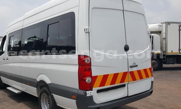 Nunua Ilio tumika Volkswagen EuroVan White Gari ndani ya Mbabane nchini Manzini Nunua Ilio tumika Volkswagen EuroVan White Gari ndani ya Mbabane nchini Manzini