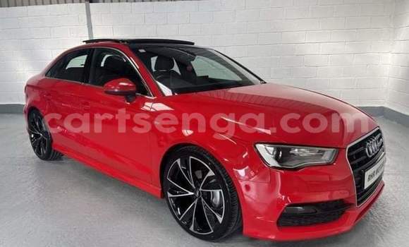 Nunua Ilio tumika Audi A4 Red Gari ndani ya Big Bend nchini Wilaya ya Lubombo