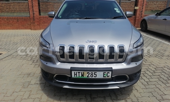 Buy Used Jeep Cherokee Silver Car in Ezulwini in Hhohho Buy Used Jeep Cherokee Silver Car in Ezulwini in Hhohho