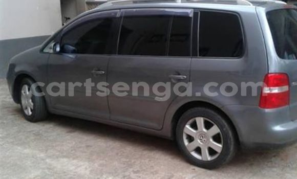 Nunua Ilio tumika Volkswagen Touran Other Gari ndani ya Ezulwini nchini Hhohho Nunua Ilio tumika Volkswagen Touran Other Gari ndani ya Ezulwini nchini Hhohho