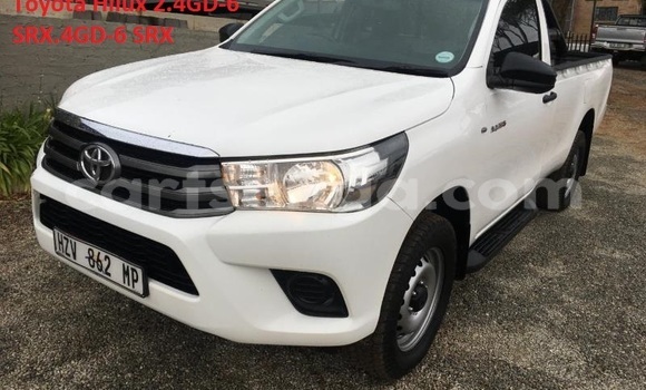 Buy Used Toyota Hilux White Car in Manzini in Manzini
