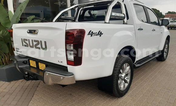 Buy Used Isuzu D–MAX White Car in Mbabane in Manzini Buy Used Isuzu D–MAX White Car in Mbabane in Manzini