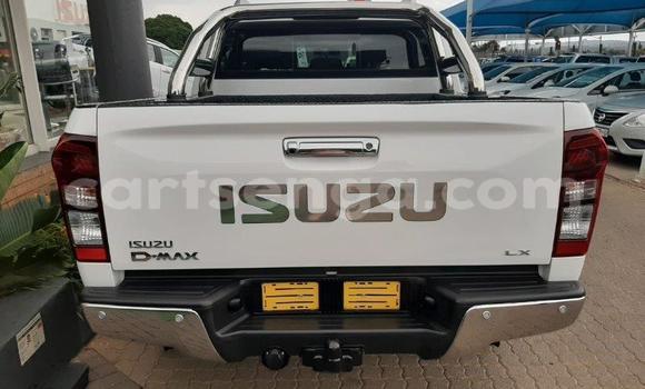 Buy Used Isuzu D–MAX White Car in Mbabane in Manzini Buy Used Isuzu D–MAX White Car in Mbabane in Manzini