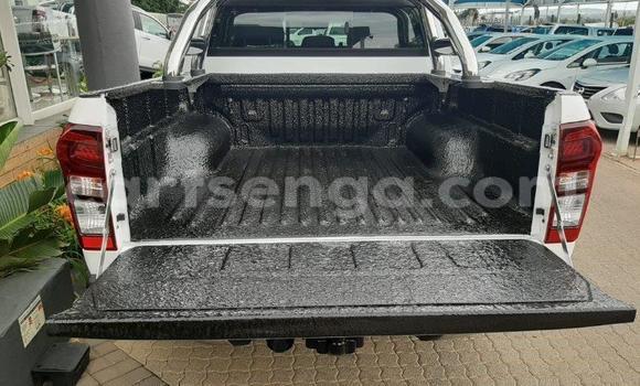 Buy Used Isuzu D–MAX White Car in Mbabane in Manzini Buy Used Isuzu D–MAX White Car in Mbabane in Manzini