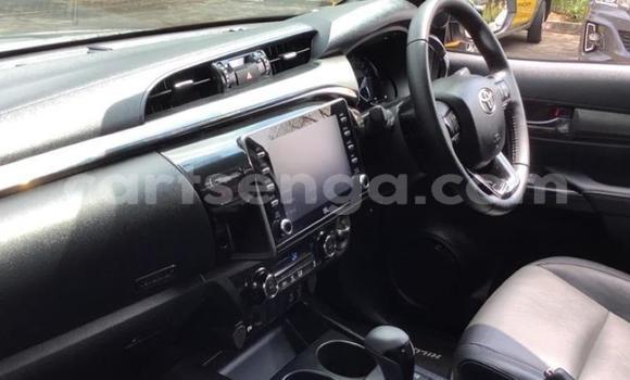 Acheter Occasion Voiture Toyota Hilux Gris à Matsapha, Manzini Acheter Occasion Voiture Toyota Hilux Gris à Matsapha, Manzini
