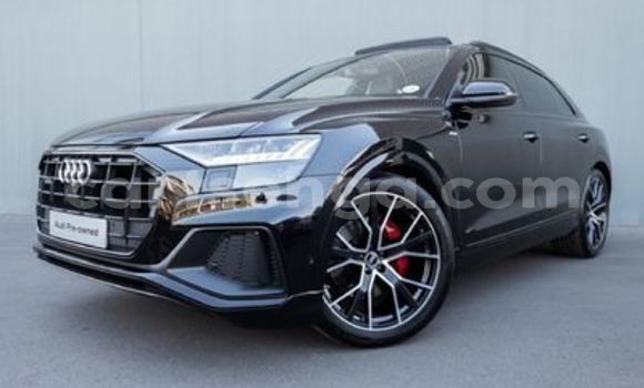 Nunua Ilio tumika Audi Q8 Black Gari ndani ya Big Bend nchini Lubombo Nunua Ilio tumika Audi Q8 Black Gari ndani ya Big Bend nchini Lubombo