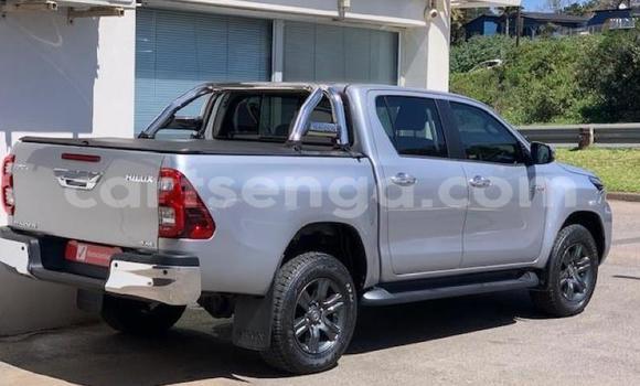 Buy Used Toyota Hilux Silver Car in Ezulwini in Hhohho Buy Used Toyota Hilux Silver Car in Ezulwini in Hhohho