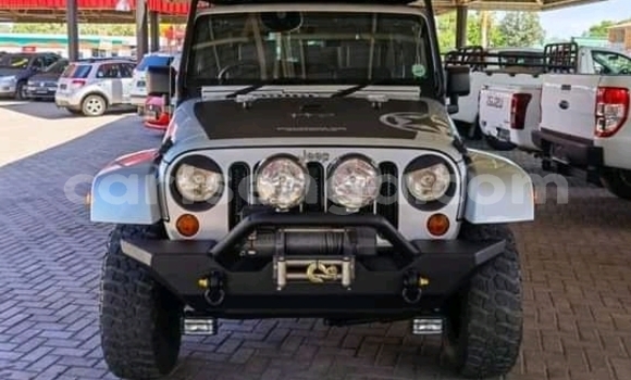 Nunua Ilio tumika Jeep Wrangler Silver Gari ndani ya Mbabane nchini Manzini Nunua Ilio tumika Jeep Wrangler Silver Gari ndani ya Mbabane nchini Manzini