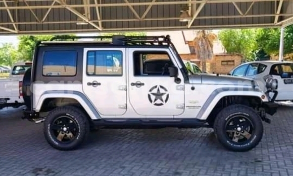 Nunua Ilio tumika Jeep Wrangler Silver Gari ndani ya Mbabane nchini Manzini Nunua Ilio tumika Jeep Wrangler Silver Gari ndani ya Mbabane nchini Manzini