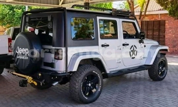 Nunua Ilio tumika Jeep Wrangler Silver Gari ndani ya Mbabane nchini Manzini Nunua Ilio tumika Jeep Wrangler Silver Gari ndani ya Mbabane nchini Manzini