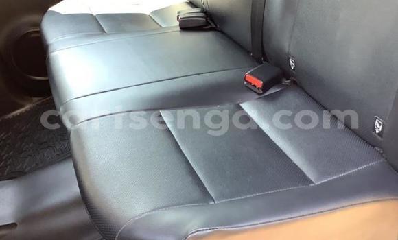 Nunua Ilio tumika Toyota Hilux White Gari ndani ya Mbabane nchini Manzini Nunua Ilio tumika Toyota Hilux White Gari ndani ya Mbabane nchini Manzini