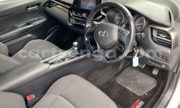 Buy Used Toyota C-HR Silver Car in Ezulwini in Hhohho Buy Used Toyota C-HR Silver Car in Ezulwini in Hhohho