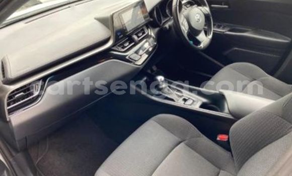 Buy Used Toyota C-HR Silver Car in Ezulwini in Hhohho Buy Used Toyota C-HR Silver Car in Ezulwini in Hhohho