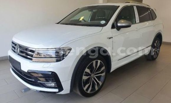 Buy Used Volkswagen Tiguan White Car in Ezulwini in Hhohho Buy Used Volkswagen Tiguan White Car in Ezulwini in Hhohho