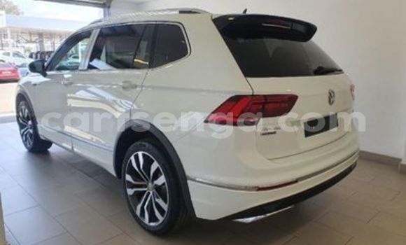 Buy Used Volkswagen Tiguan White Car in Ezulwini in Hhohho Buy Used Volkswagen Tiguan White Car in Ezulwini in Hhohho
