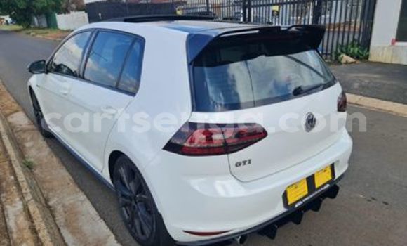 Acheter Occasion Voiture Volkswagen Golf Blanc à Ezulwini, Hhohho Acheter Occasion Voiture Volkswagen Golf Blanc à Ezulwini, Hhohho