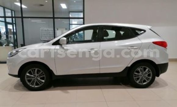 Nunua Ilio tumika Hyundai ix35 Silver Gari ndani ya Ezulwini nchini Hhohho Nunua Ilio tumika Hyundai ix35 Silver Gari ndani ya Ezulwini nchini Hhohho