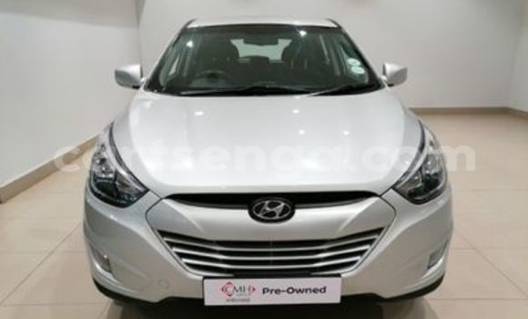 Nunua Ilio tumika Hyundai ix35 Silver Gari ndani ya Ezulwini nchini Hhohho Nunua Ilio tumika Hyundai ix35 Silver Gari ndani ya Ezulwini nchini Hhohho