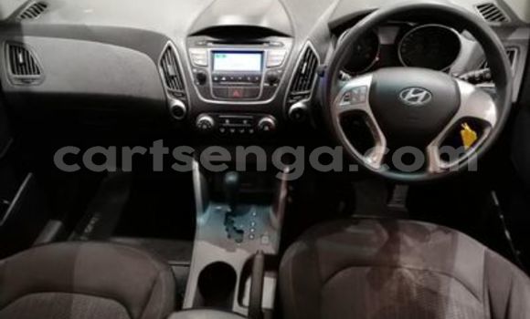 Nunua Ilio tumika Hyundai ix35 Silver Gari ndani ya Ezulwini nchini Hhohho Nunua Ilio tumika Hyundai ix35 Silver Gari ndani ya Ezulwini nchini Hhohho