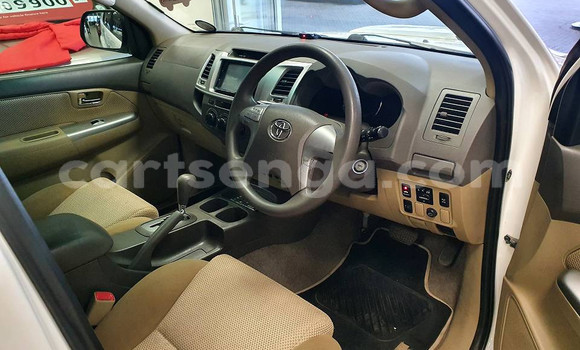 Buy Used Toyota Fortuner White Car in Ezulwini in Hhohho Buy Used Toyota Fortuner White Car in Ezulwini in Hhohho