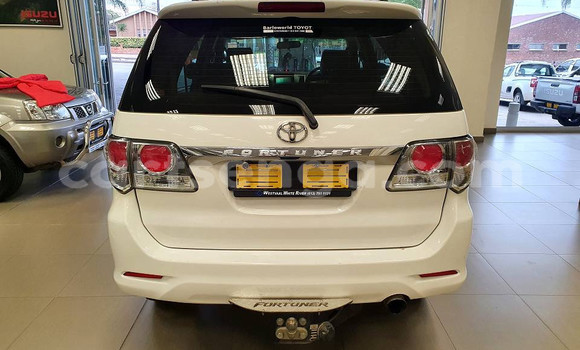 Buy Used Toyota Fortuner White Car in Ezulwini in Hhohho Buy Used Toyota Fortuner White Car in Ezulwini in Hhohho