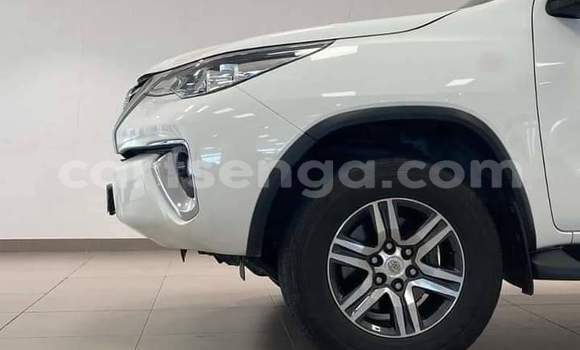 Buy Used Toyota Fortuner White Car in Ezulwini in Hhohho Buy Used Toyota Fortuner White Car in Ezulwini in Hhohho