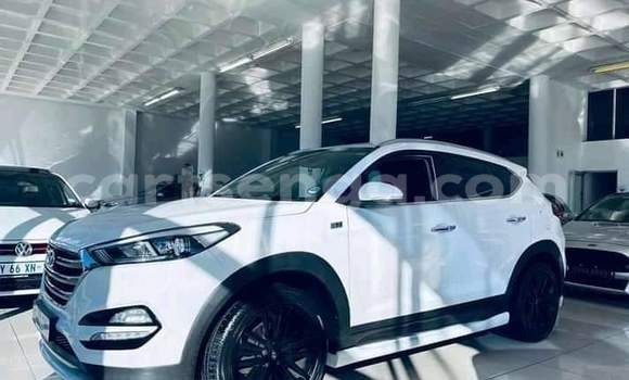 Buy Used Hyundai Tucson White Car in Ezulwini in Hhohho Buy Used Hyundai Tucson White Car in Ezulwini in Hhohho