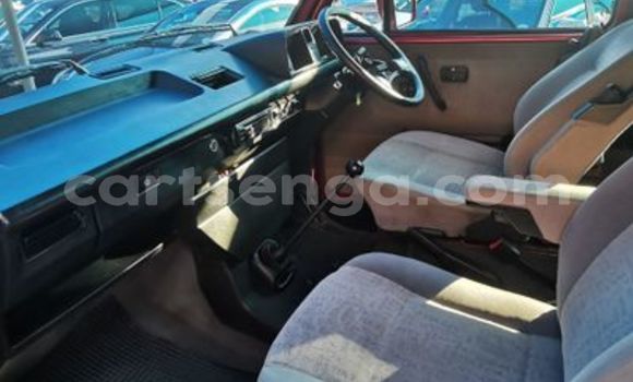 Acheter Occasion Voiture Volkswagen Caravelle Rouge à Ezulwini, Hhohho Acheter Occasion Voiture Volkswagen Caravelle Rouge à Ezulwini, Hhohho