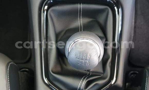 Buy Used Toyota Hilux Silver Car in Ezulwini in Hhohho Buy Used Toyota Hilux Silver Car in Ezulwini in Hhohho