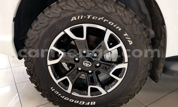 Nunua Ilio tumika Toyota Hilux White Gari ndani ya Ezulwini nchini Hhohho Nunua Ilio tumika Toyota Hilux White Gari ndani ya Ezulwini nchini Hhohho