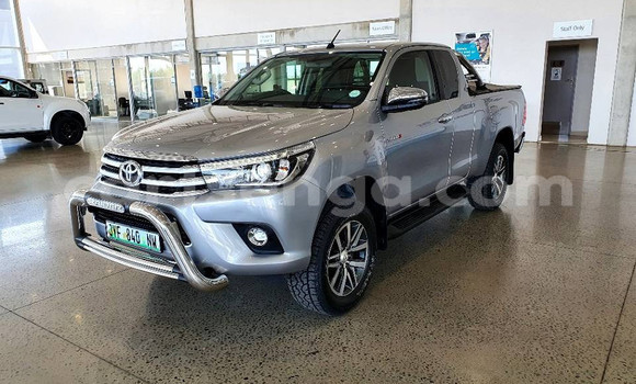 Buy Used Toyota Hilux Silver Car in Ezulwini in Hhohho