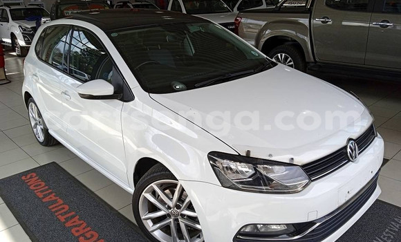 Buy Used Volkswagen Polo White Car in Ezulwini in Hhohho Buy Used Volkswagen Polo White Car in Ezulwini in Hhohho