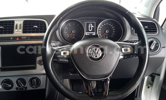 Buy Used Volkswagen Polo White Car in Ezulwini in Hhohho Buy Used Volkswagen Polo White Car in Ezulwini in Hhohho