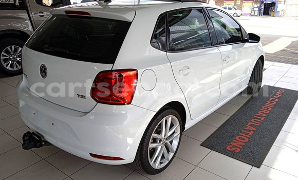 Buy Used Volkswagen Polo White Car in Ezulwini in Hhohho Buy Used Volkswagen Polo White Car in Ezulwini in Hhohho