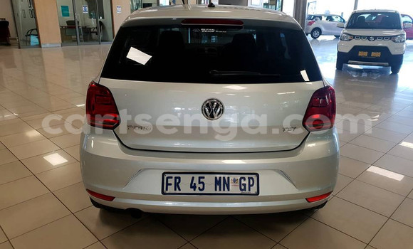 Buy Used Volkswagen Polo Silver Car in Ezulwini in Hhohho Buy Used Volkswagen Polo Silver Car in Ezulwini in Hhohho