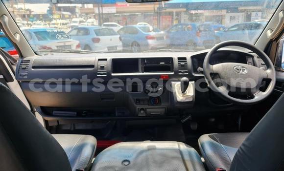 Nunua Ilio tumika Toyota Hiace White Gari ndani ya Ezulwini nchini Hhohho Nunua Ilio tumika Toyota Hiace White Gari ndani ya Ezulwini nchini Hhohho